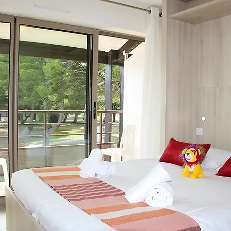 Azureva Cap D'agde 假日公园 3*