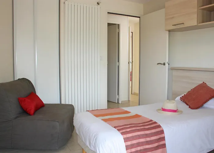 פארק נופש Azureva Club Cap D'agde 3*